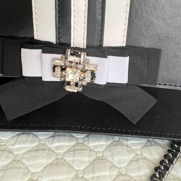 ANNE FONTAINE BLACK / WHITE ONIGHT CRYSTAL EMBELLISHED CALFKSIN LEATHER AND SUED - Picture 6 of 12